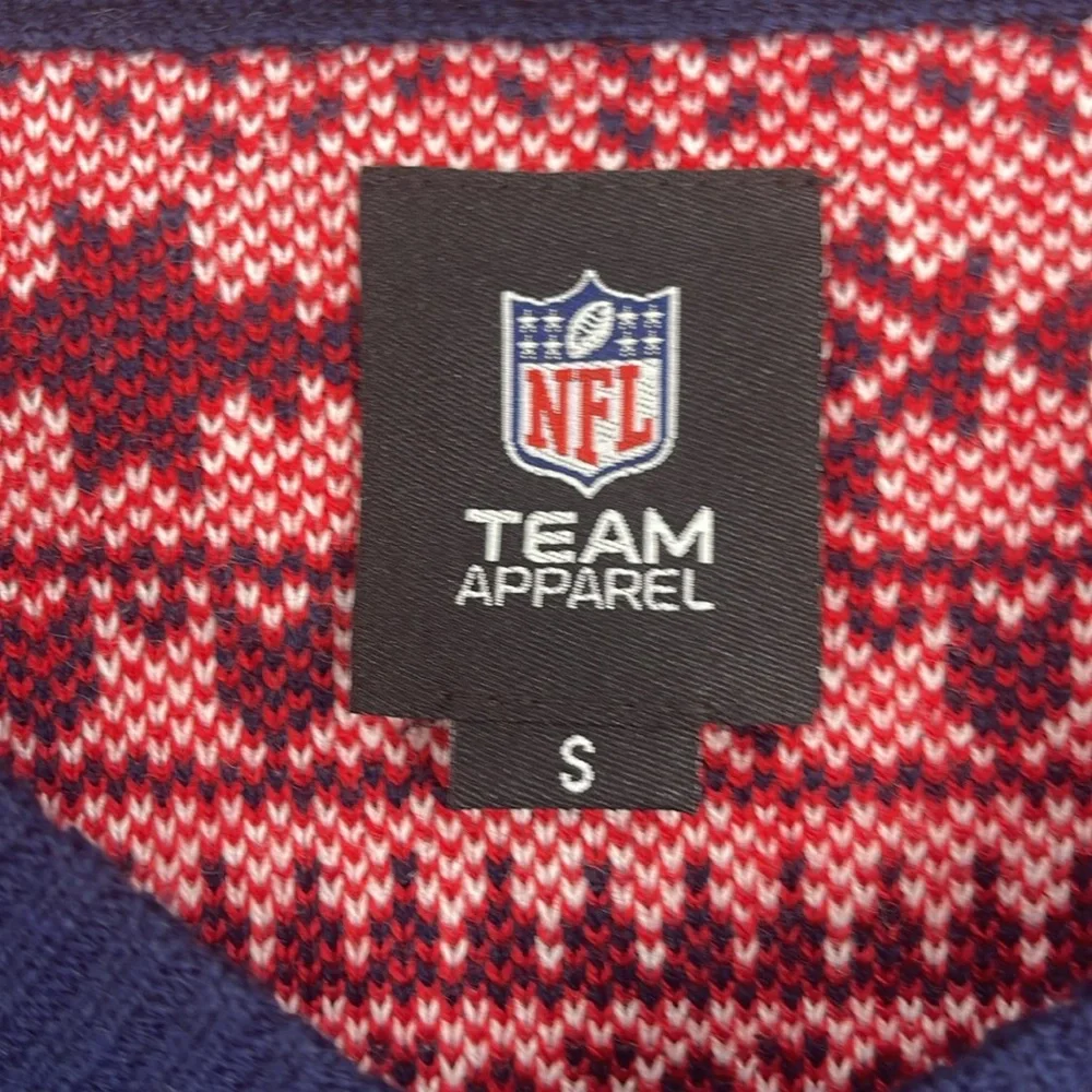 NFL New England Patriots v-neck long sleeve sweater men’s small pullover stretch - Picture 10 of 14